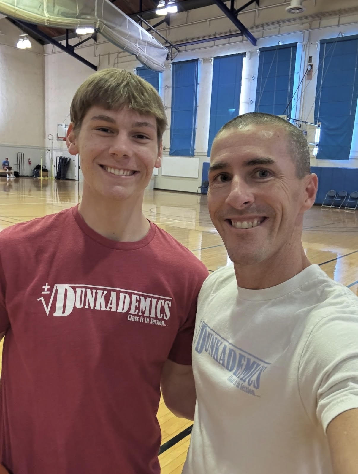 World record at Dunkademics: Cam Hazzard and Billy Doran in the gym before the record-breaking session