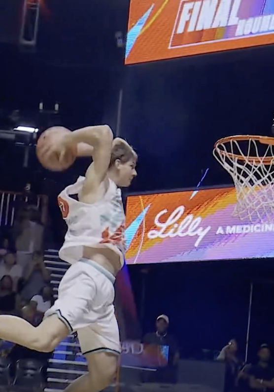 Cam Hazzard windmill in the DUNKMAN final round